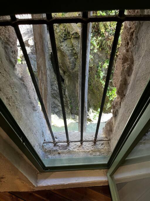 Maison Suspendue Avec Jacuzzi Privatif Pont-en-Royans Exterior foto